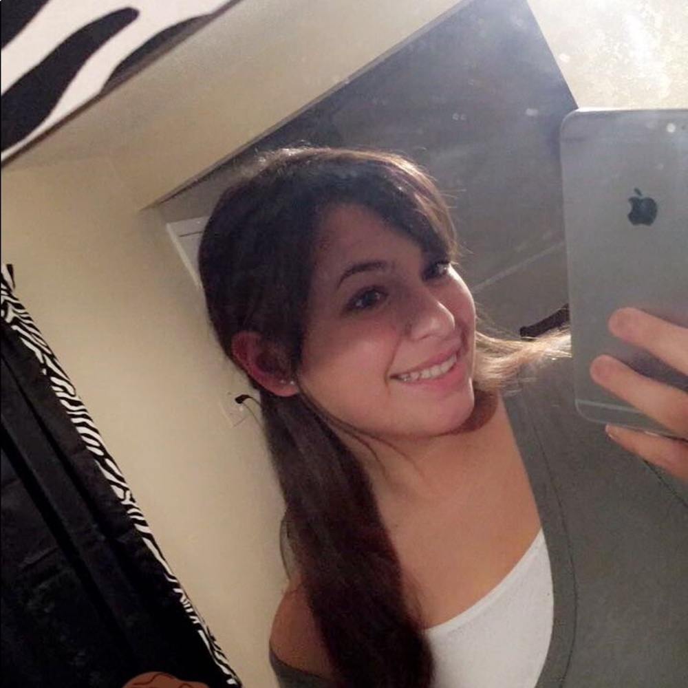 Meet your Posher, Victoria